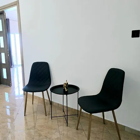 Holiday home Philoxenia *